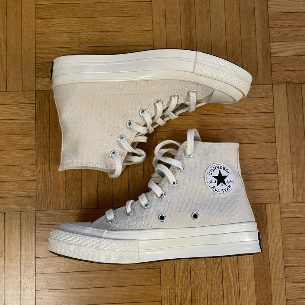 SOLD FB 🌸 Converse Cream/Off White High Tops